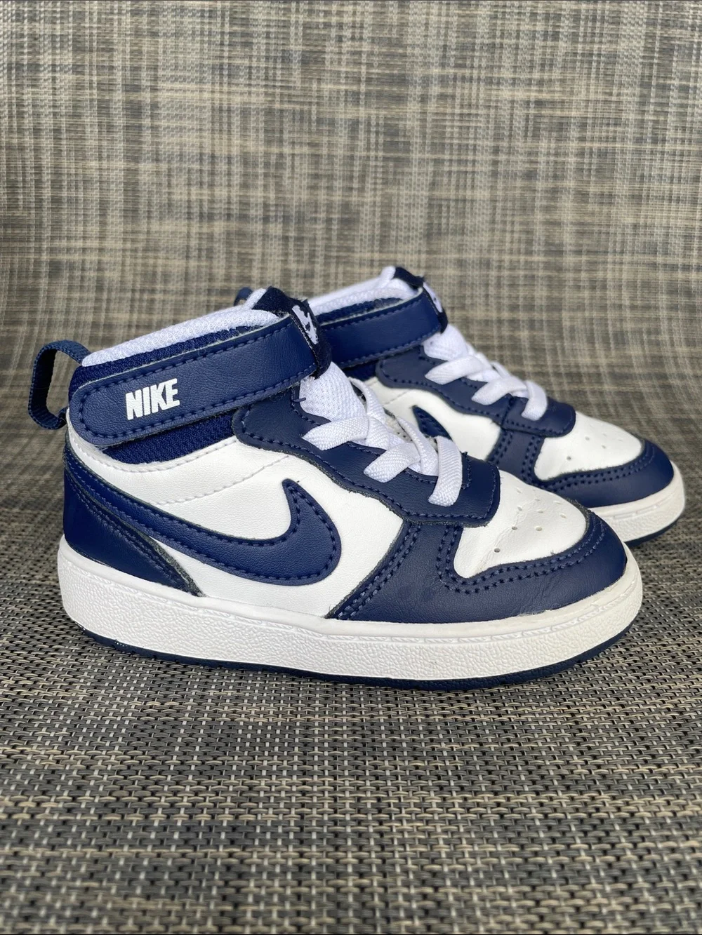 Nike Kids Court Borough Mid 2 TD 'White Signal Blue' sneakers Shoes Toddler sz 7